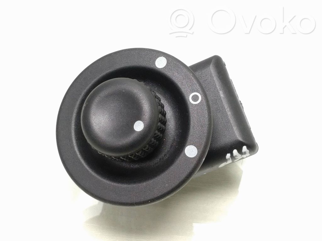 Renault Zoe Wing mirror switch 