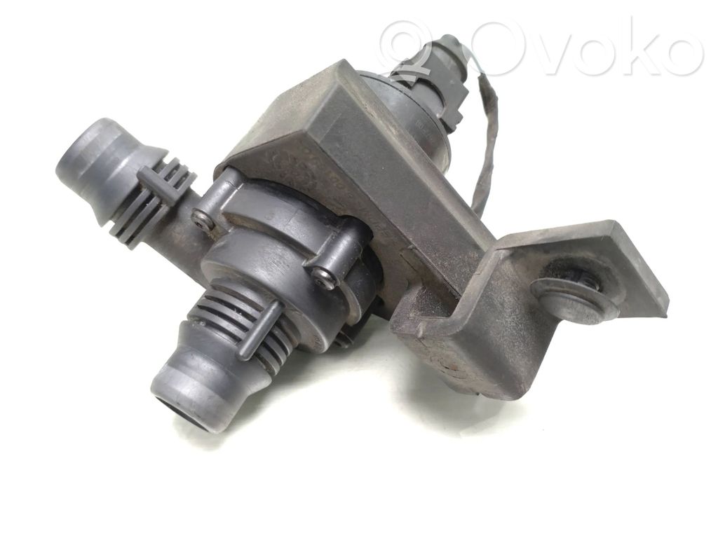 BMW 5 E60 E61 Cirkuliacinis el. siurbliukas 