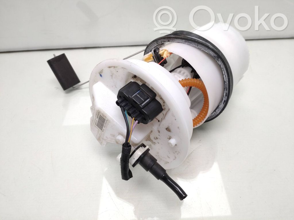 Ford Puma Polttoainesäiliön pumppu 