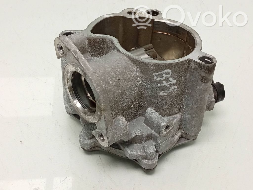 Volvo V40 Vakuumo pompa 