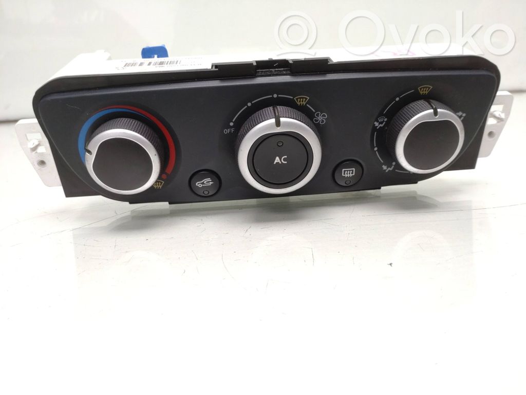 Renault Megane III Climate control unit 