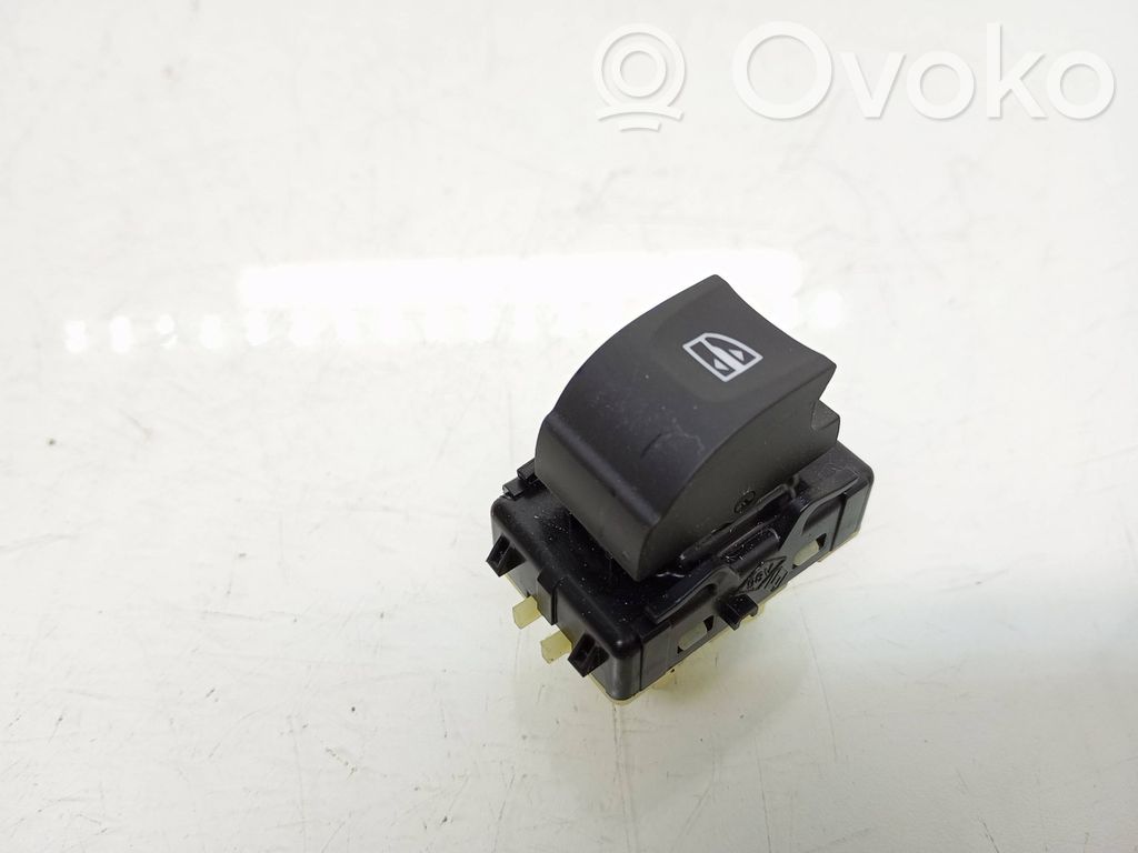 Renault Zoe Electric window control switch 