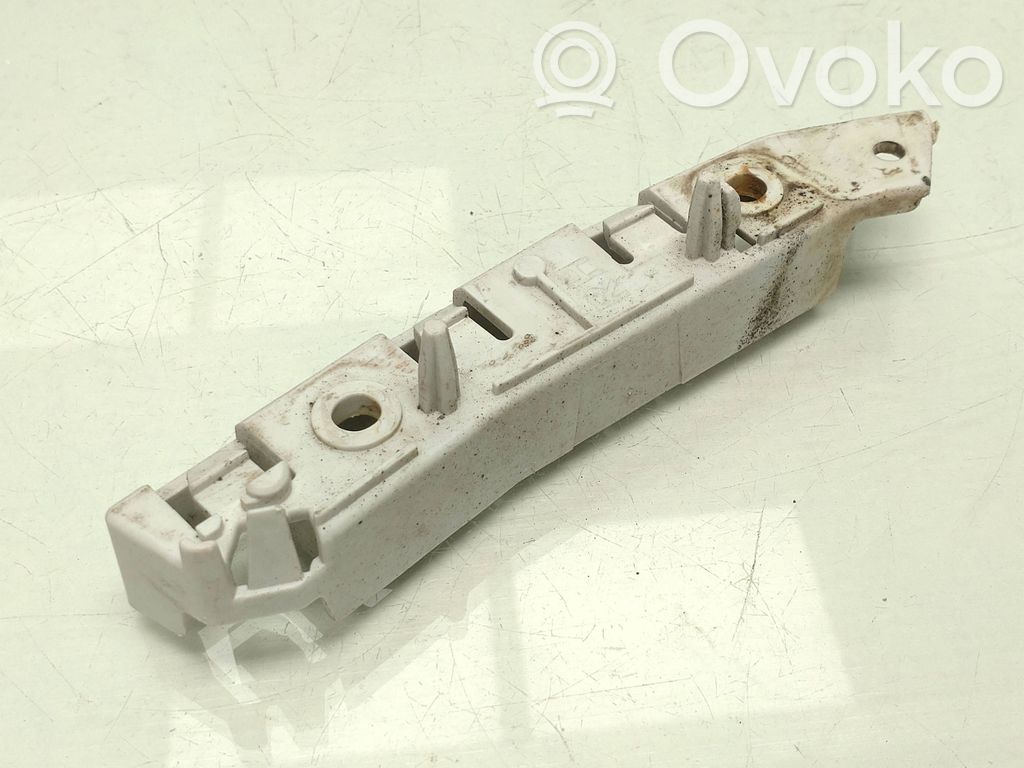 Ford Focus Front bumper mounting bracket 