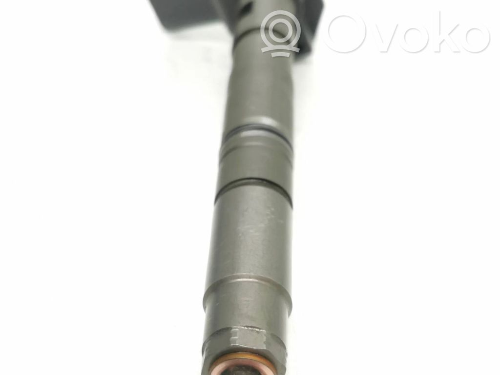 Audi A6 S6 C6 4F Fuel injector 
