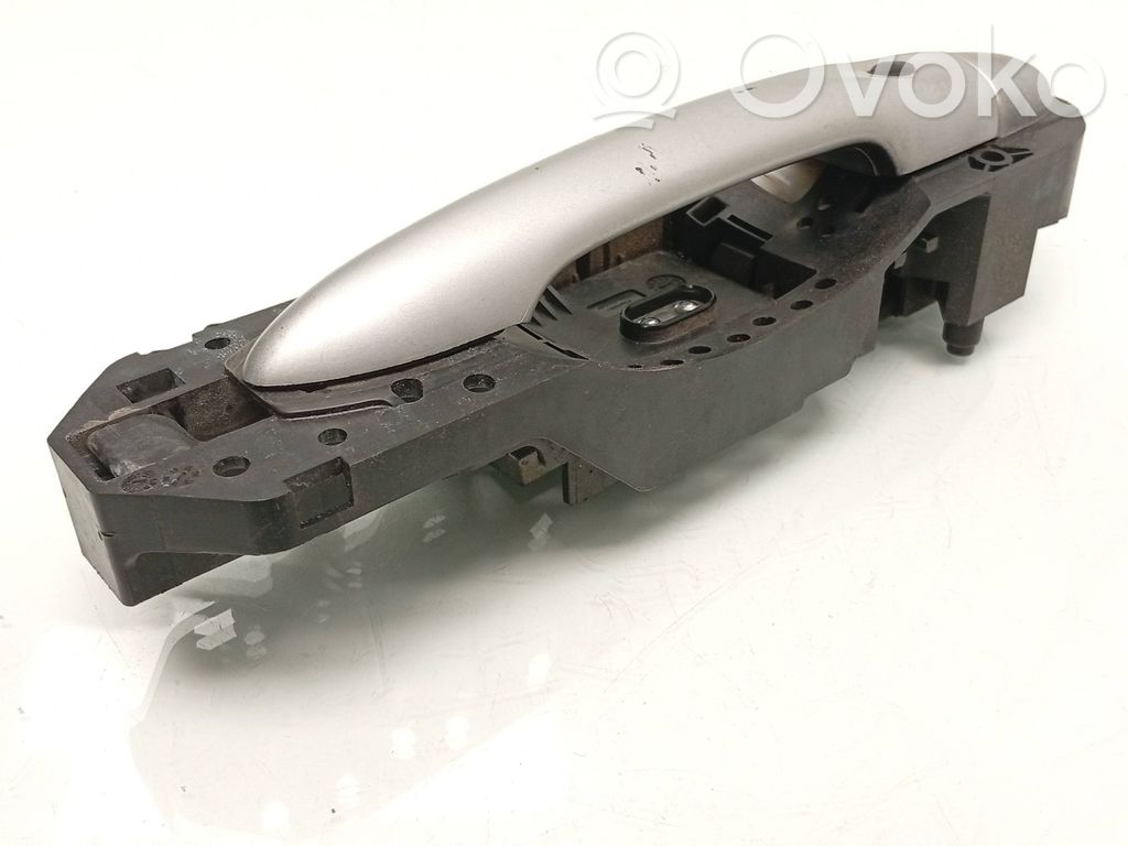 Renault Megane III Front door exterior handle 