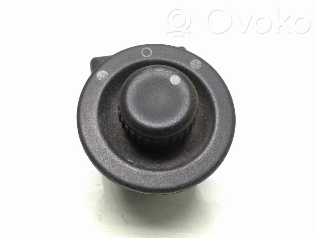 Opel Vivaro Wing mirror switch 