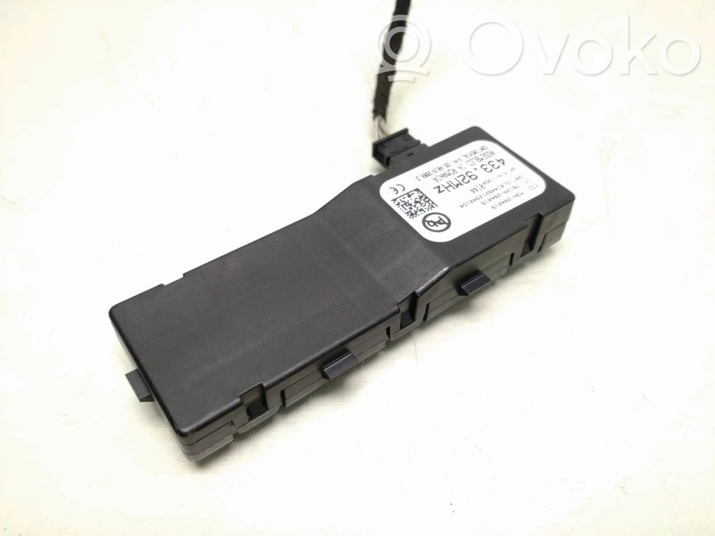 Opel Astra J Aerial antenna amplifier 