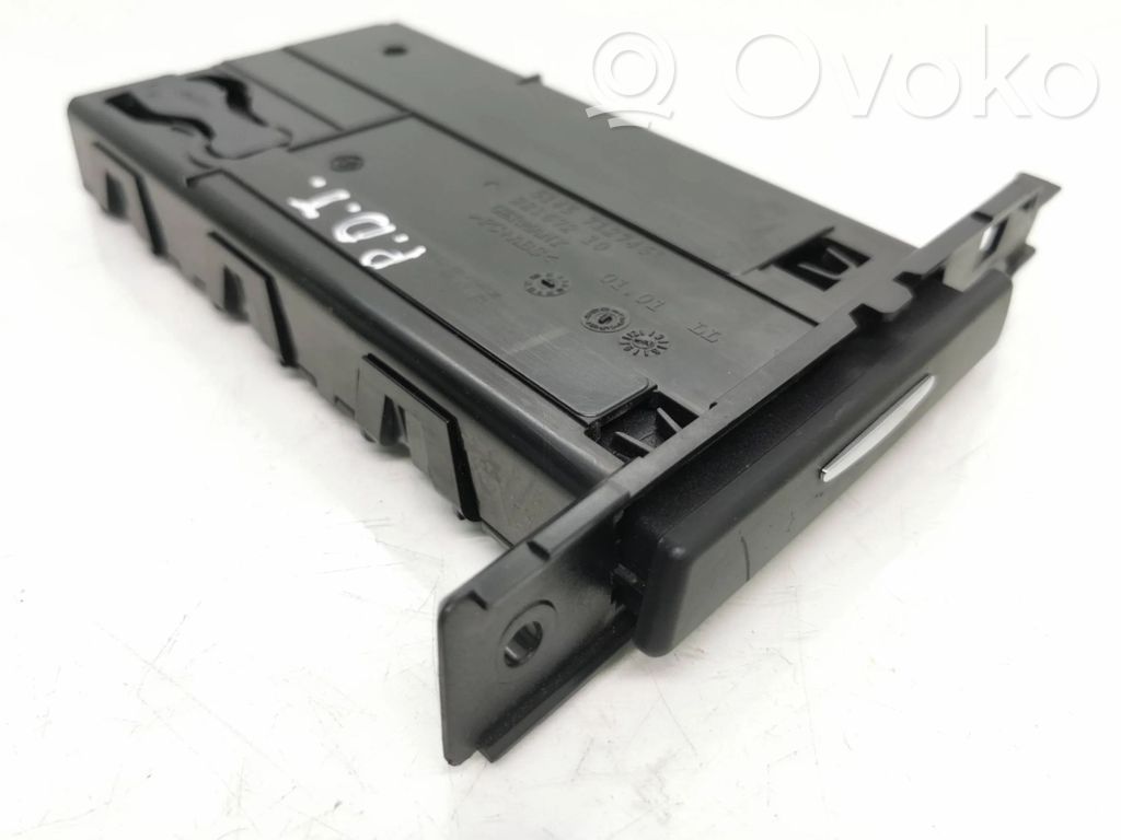 BMW 3 E90 E91 Cup holder 