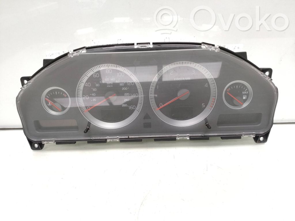 Volvo XC90 Speedometer (instrument cluster) 
