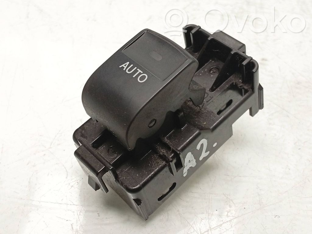 Toyota Auris E180 Electric window control switch 
