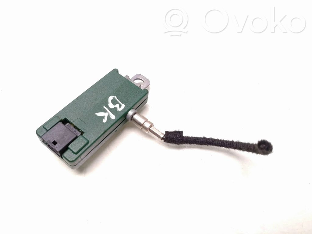Audi A6 S6 C5 4B Antennin ohjainlaite 