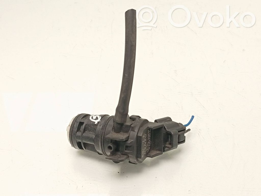 Toyota Prius (XW20) Pompa spryskiwacza szyby przedniej / czołowej 