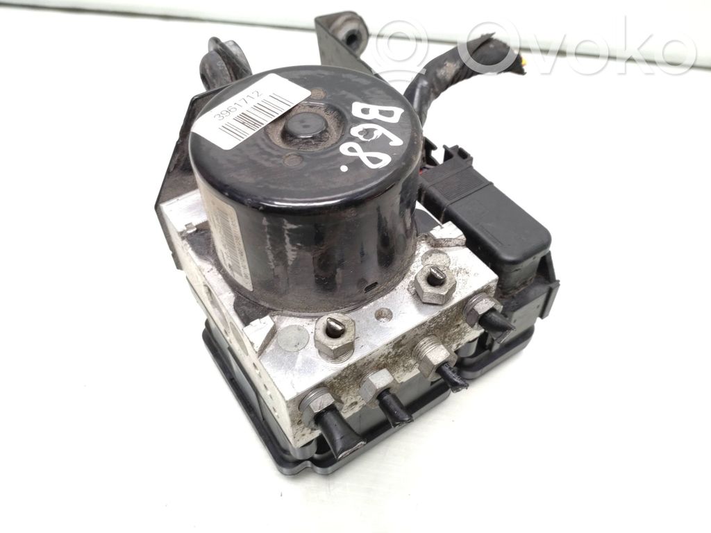 Volvo V40 ABS bloks 
