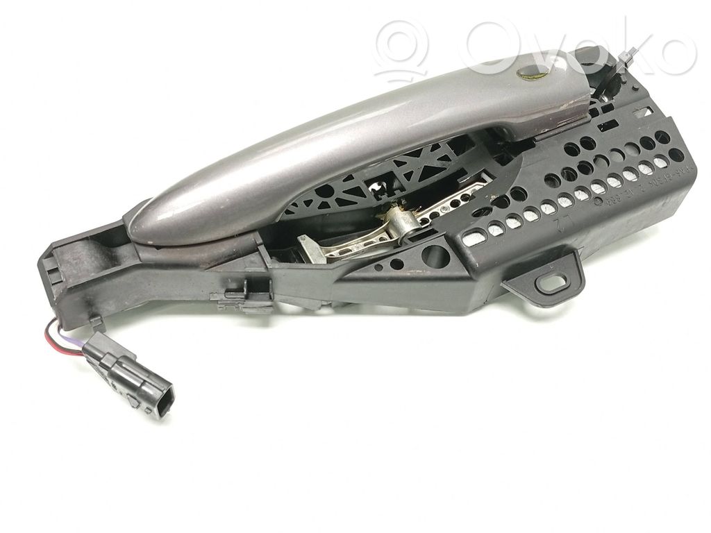 Renault Captur Front door exterior handle 