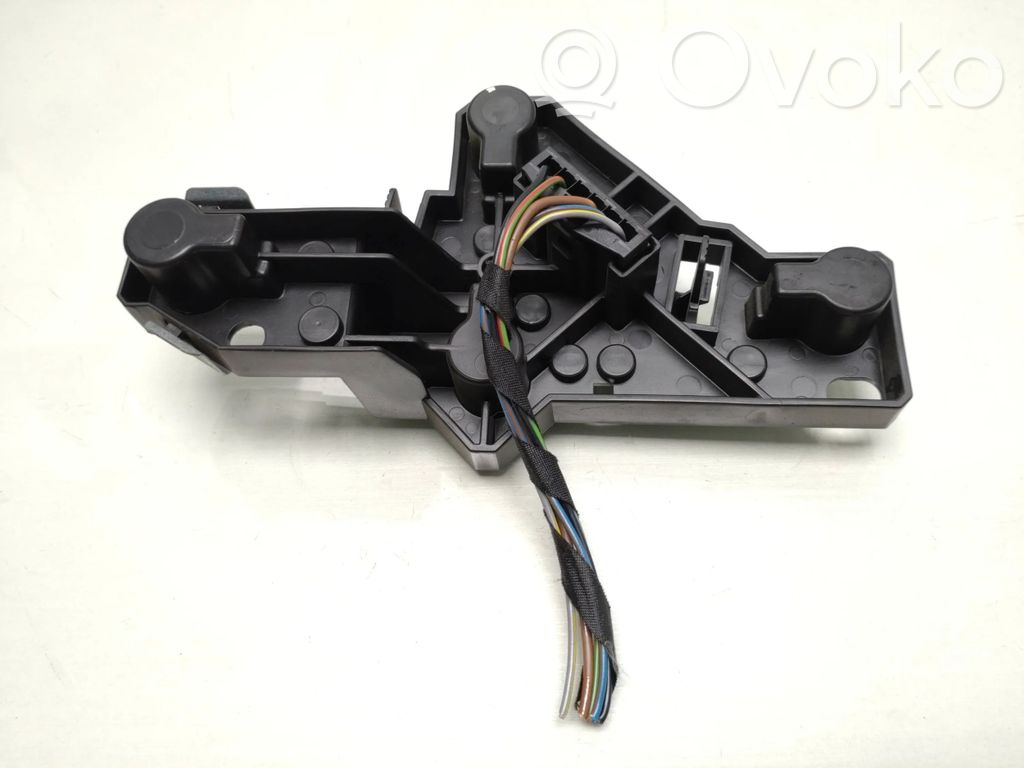 BMW 1 E81 E87 Tail light bulb cover holder 