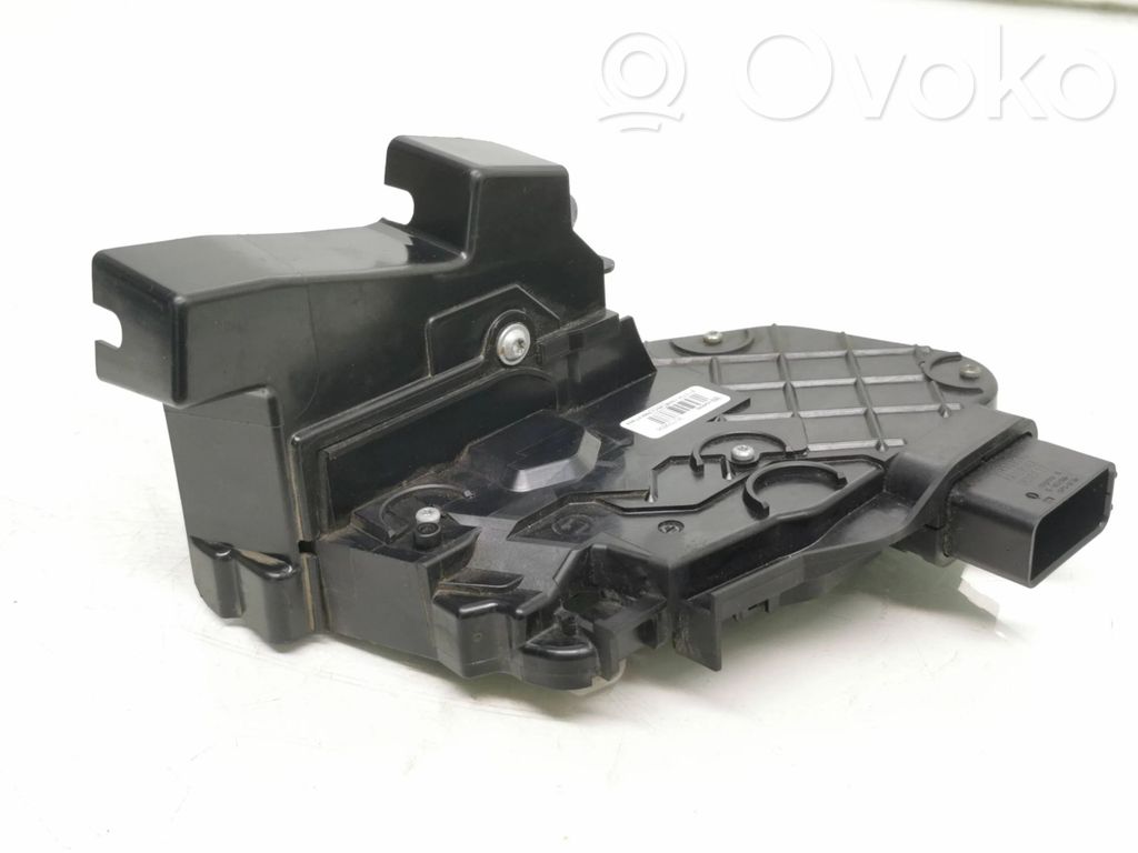 Volvo C30 Front door lock 