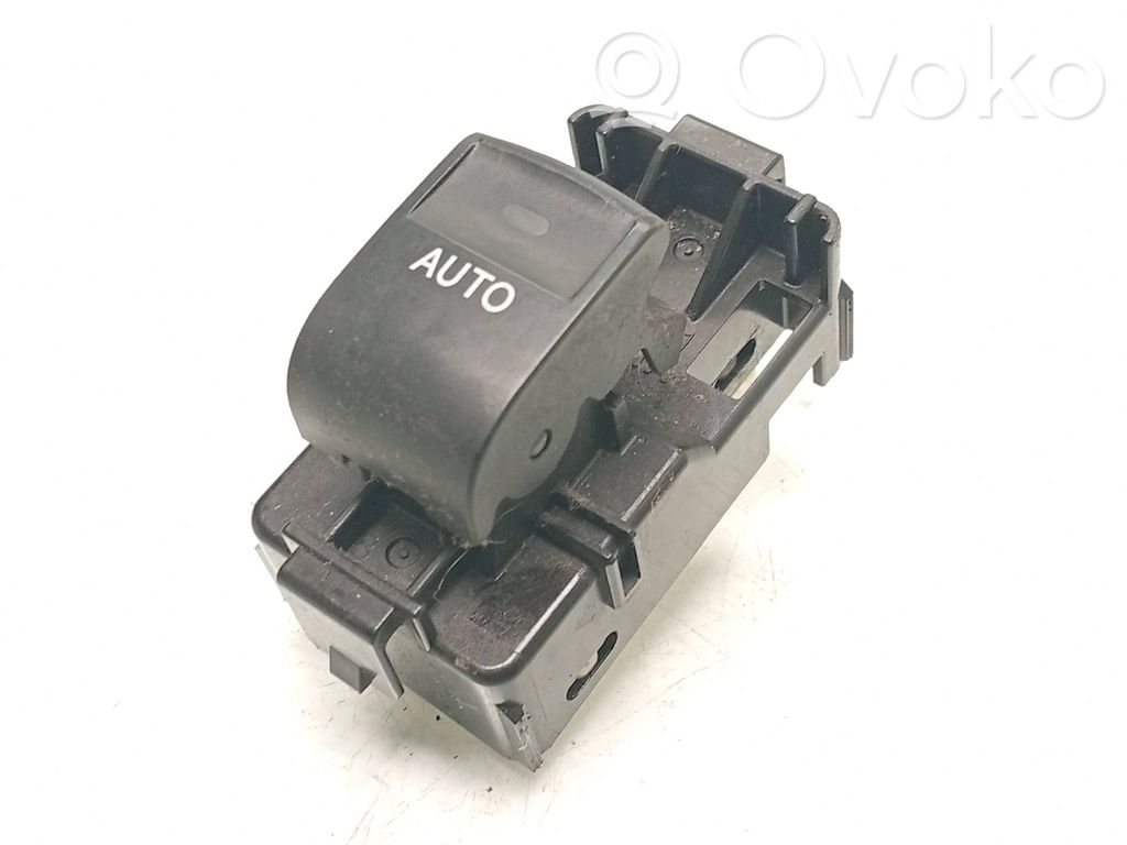 Toyota Auris E180 Electric window control switch 