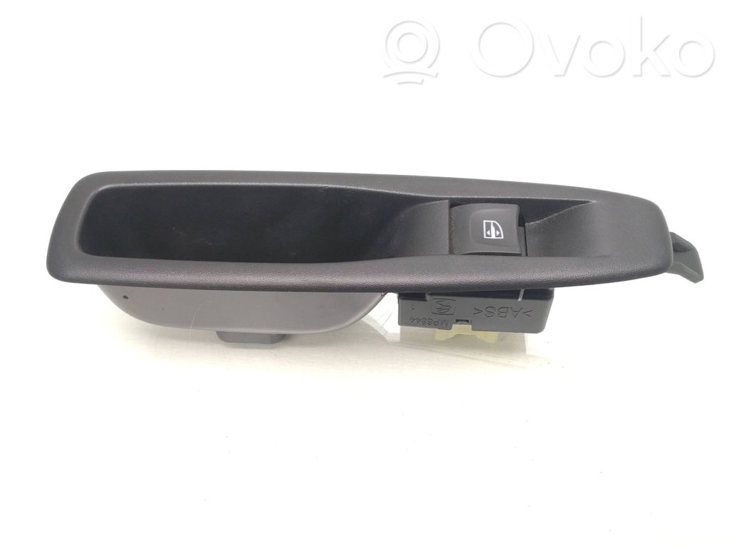 Renault Captur Electric window control switch 