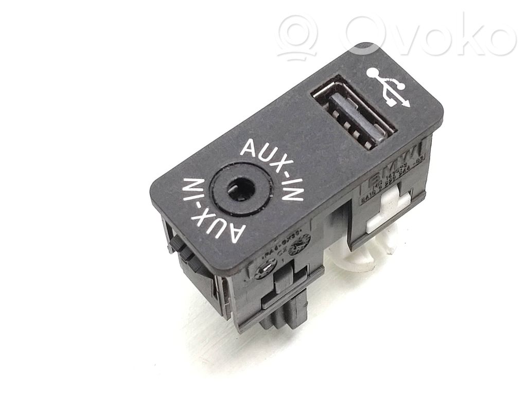BMW 1 F20 F21 AUX in-socket connector 