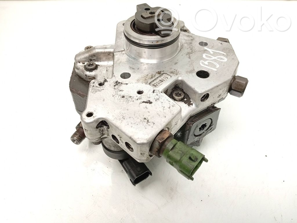 Volvo XC90 Fuel injection high pressure pump 