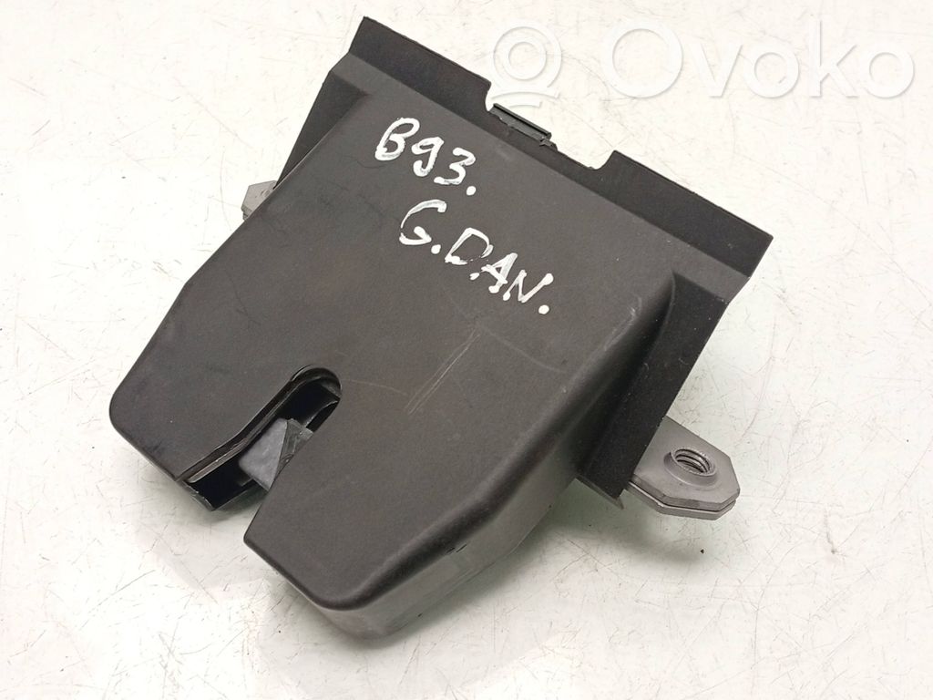 Volvo V40 Tailgate/trunk/boot lock/catch/latch 