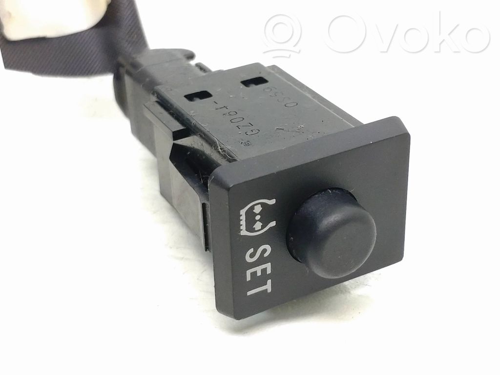 Toyota Auris E180 Otros interruptores/perillas/selectores 