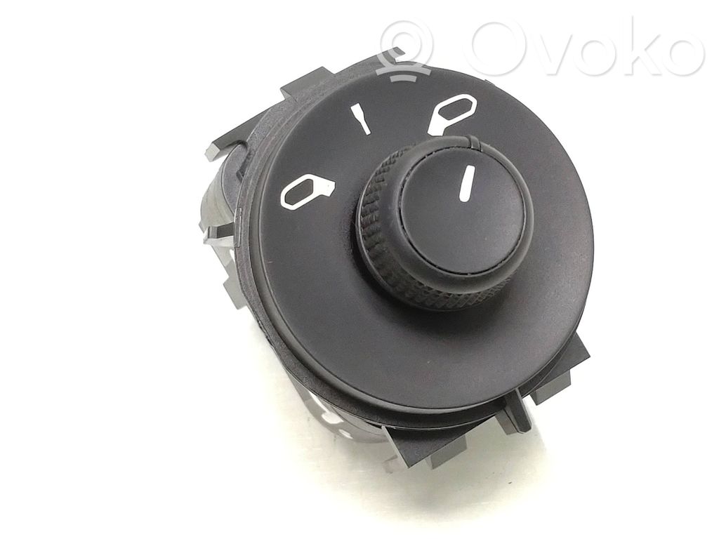 Citroen C4 Cactus Wing mirror switch 