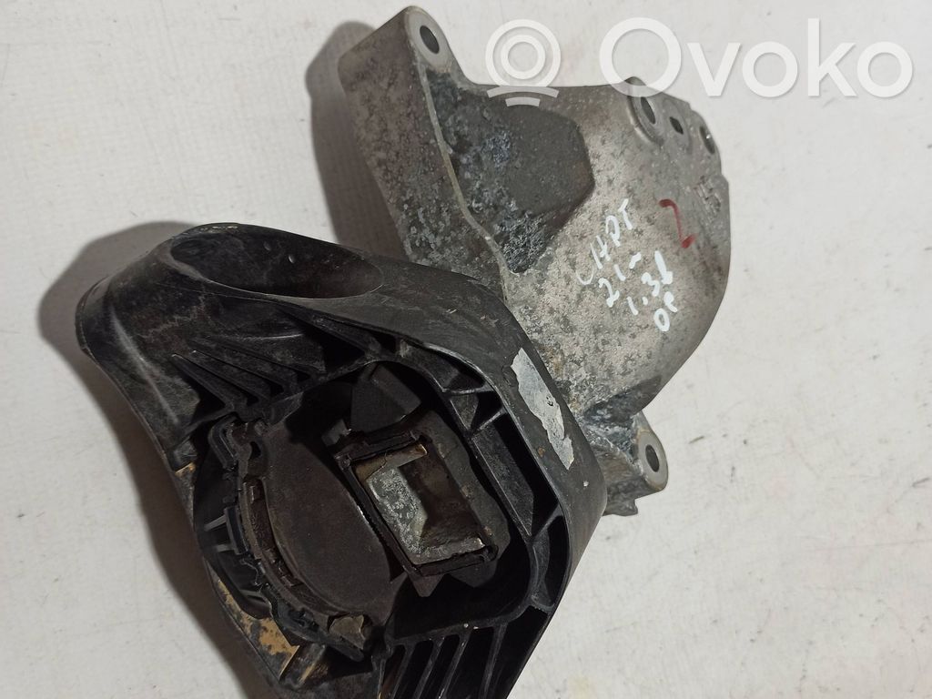 Renault Captur II Engine mount bracket 
