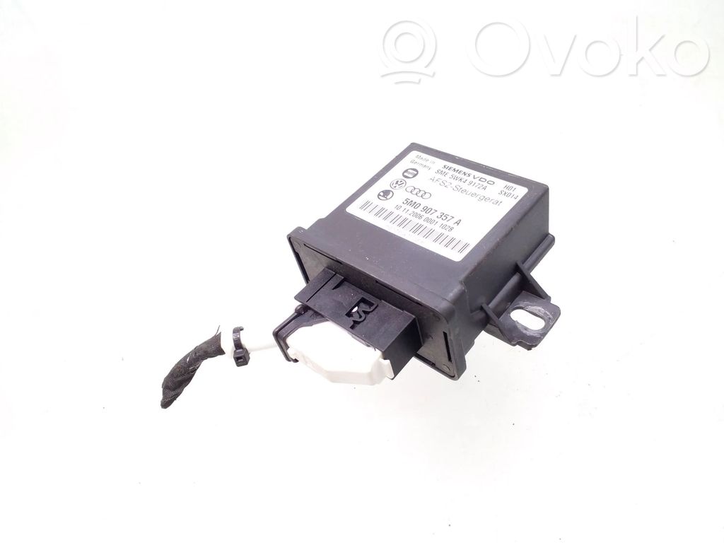 Volkswagen PASSAT B6 Light module LCM 