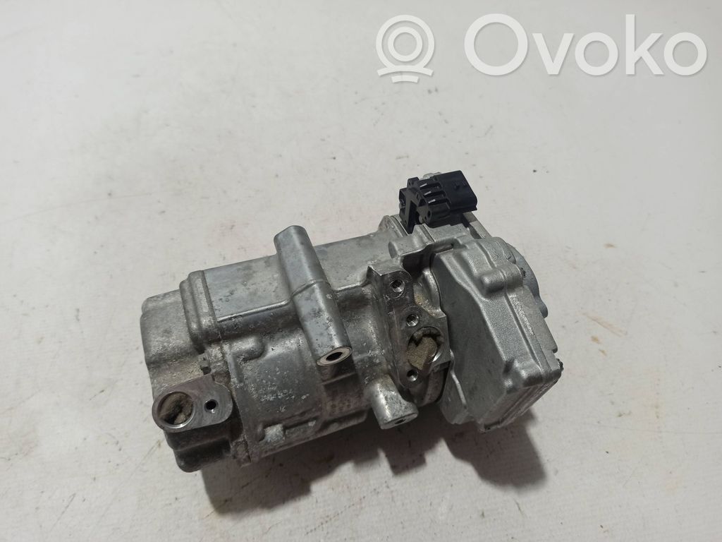 Dacia Duster III Air conditioning (A/C) compressor (pump) 