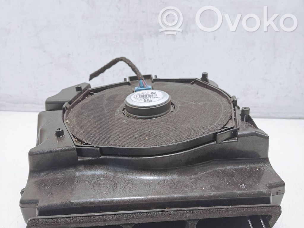 BMW 5 GT F07 Altavoz subwoofer 