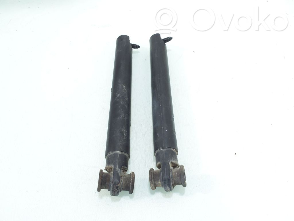 BMW X5 E53 Tailgate/trunk strut/damper 