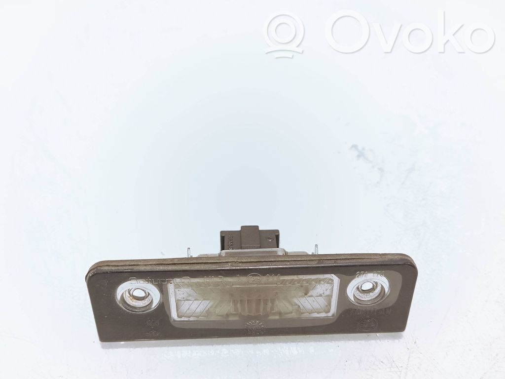 Skoda Octavia Mk2 (1Z) Lampa oświetlenia tylnej tablicy rejestracyjnej 