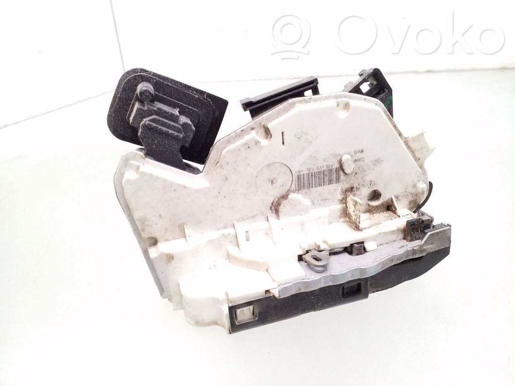 Skoda Octavia Mk3 (5E) Front door lock 