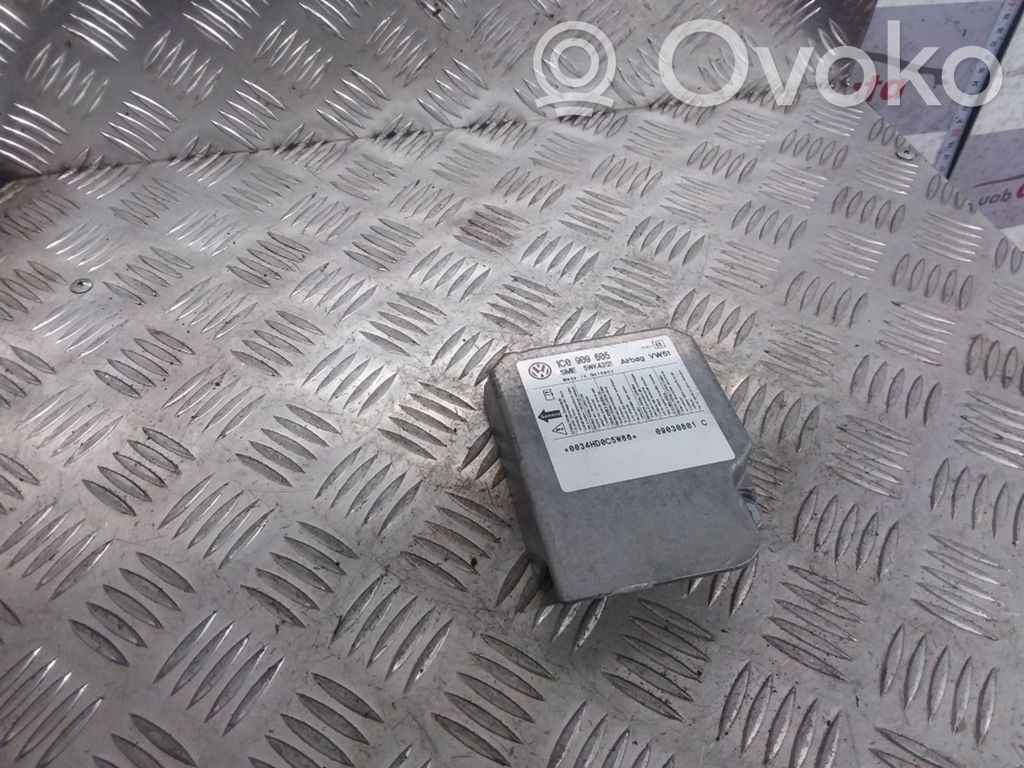 Seat Alhambra (Mk1) Airbag control unit/module 