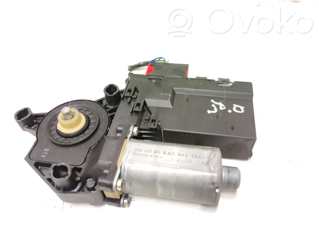 Peugeot 307 Front door window regulator motor 