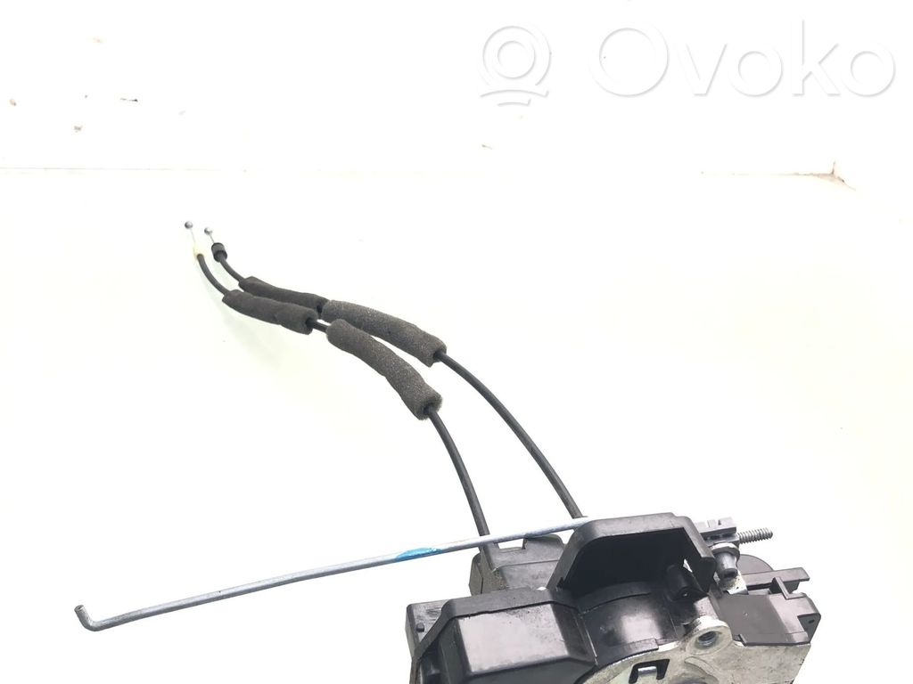 Chevrolet Captiva Zamek drzwi przednich 