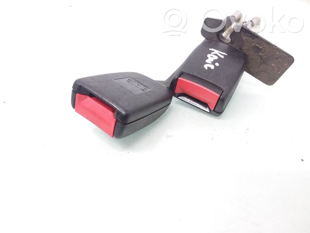 Volkswagen PASSAT B5 Boucle de ceinture de sécurité arrière 