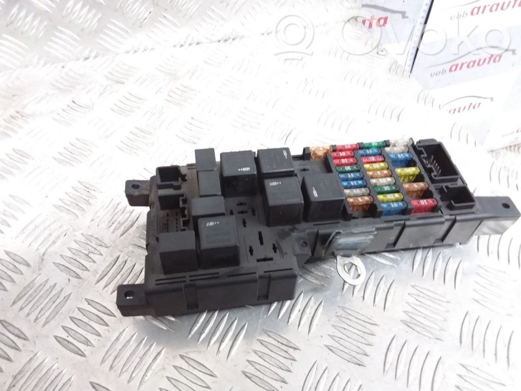Volvo V70 Fuse module 