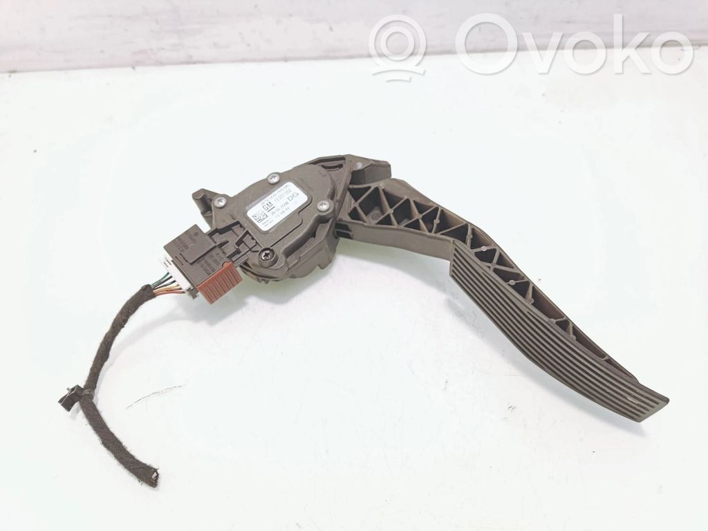 Opel Insignia A Accelerator throttle pedal 
