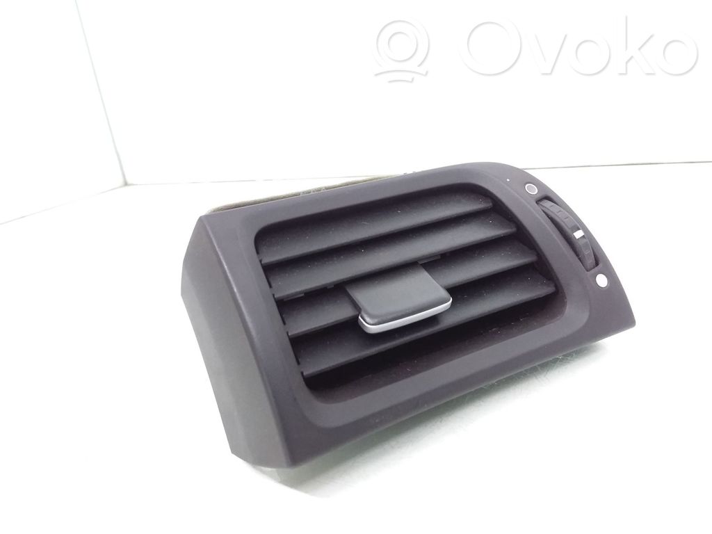 Boczna kratka nawiewu deski rozdzielczej   77630TL0,G01021,E8475161500