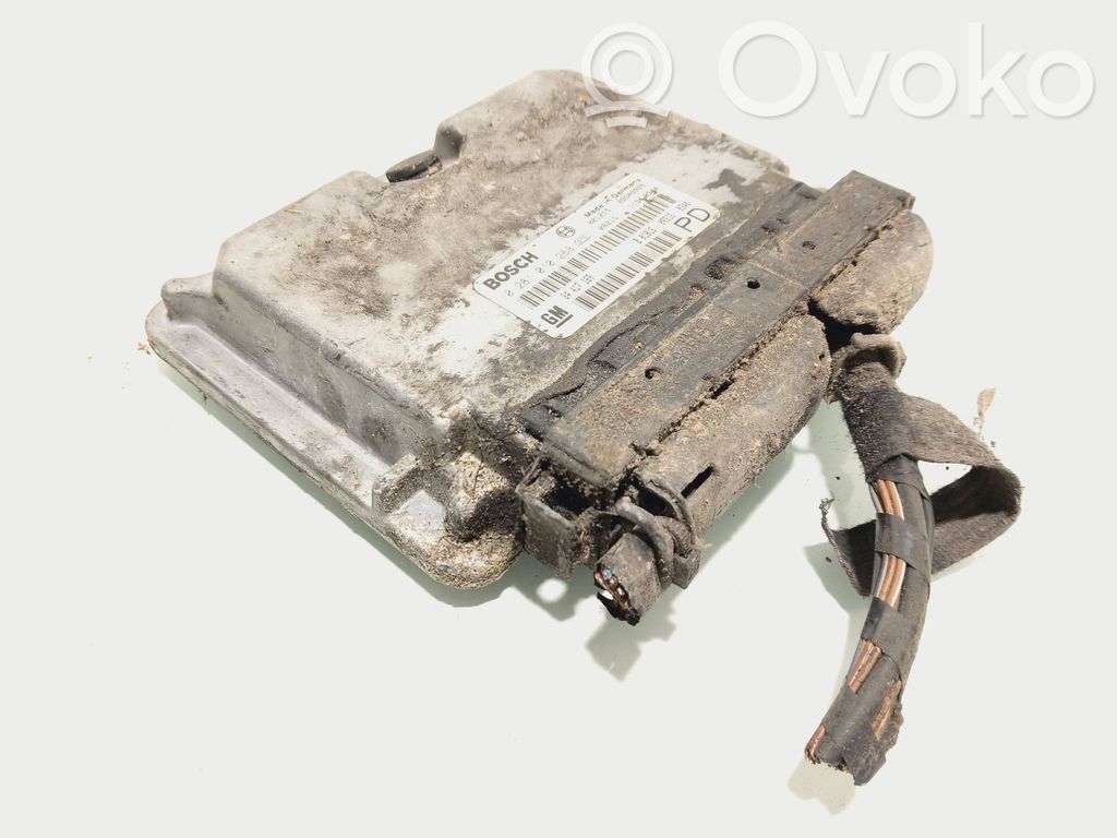 Opel Zafira A Engine control unit/module 