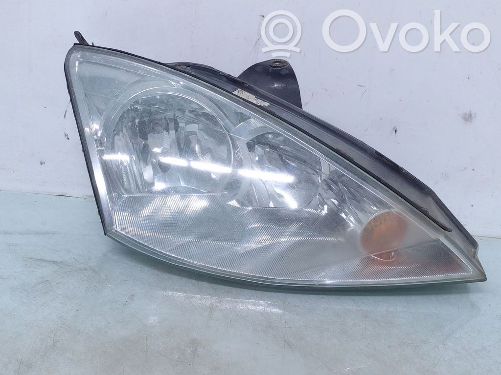 Ford Focus Headlight/headlamp 
