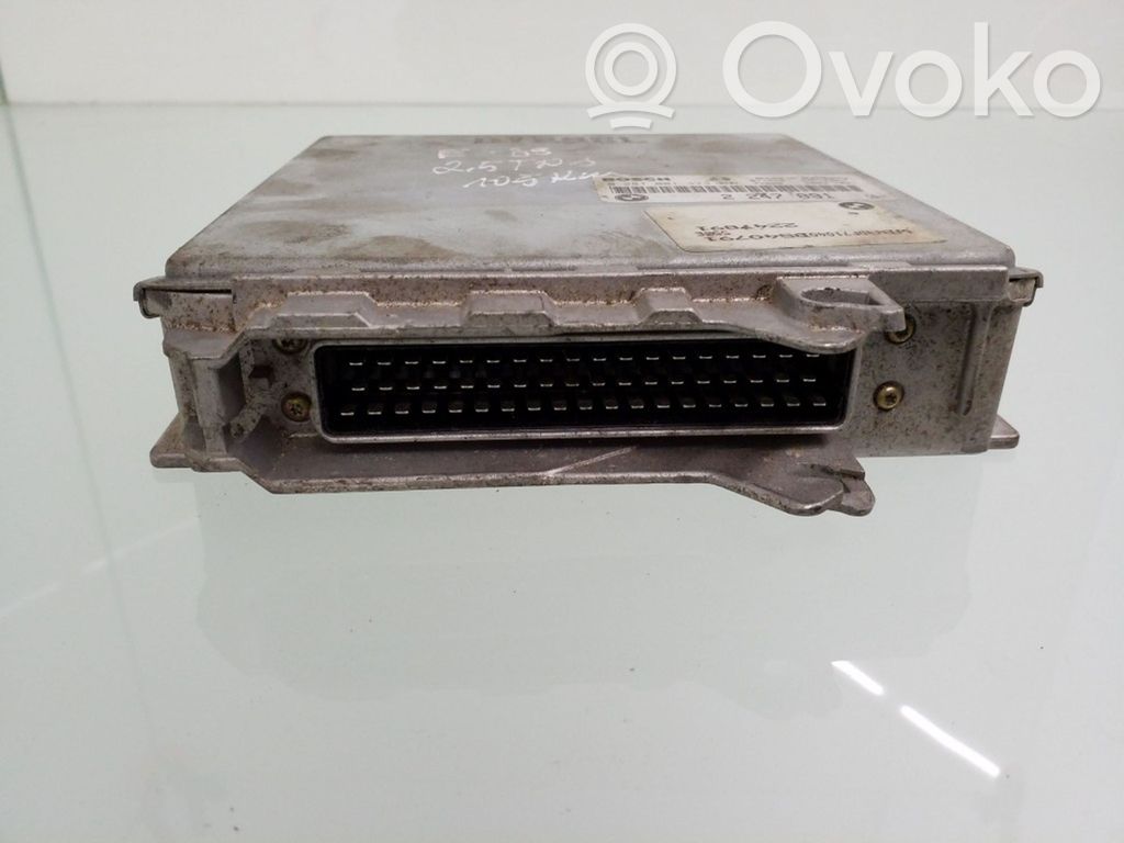 BMW 5 E39 Engine control unit/module 