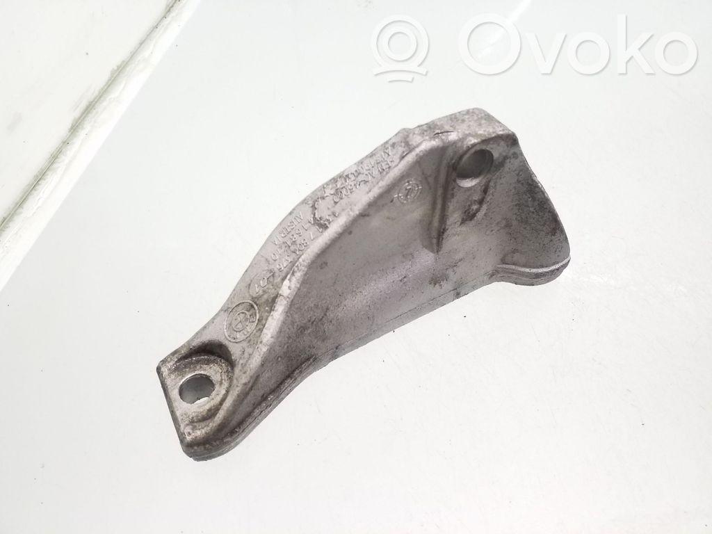 BMW 1 E81 E87 Fuel pump bracket 