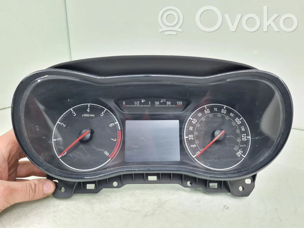 Opel Corsa E Speedometer (instrument cluster) 