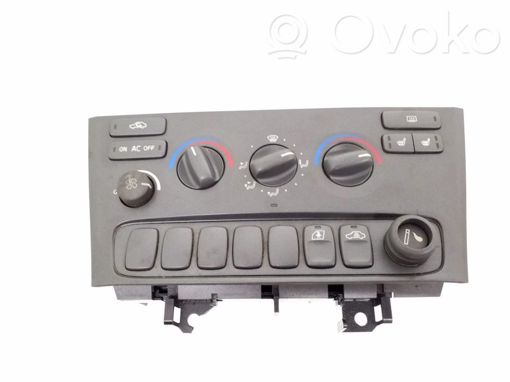 Volvo V70 Climate control unit 