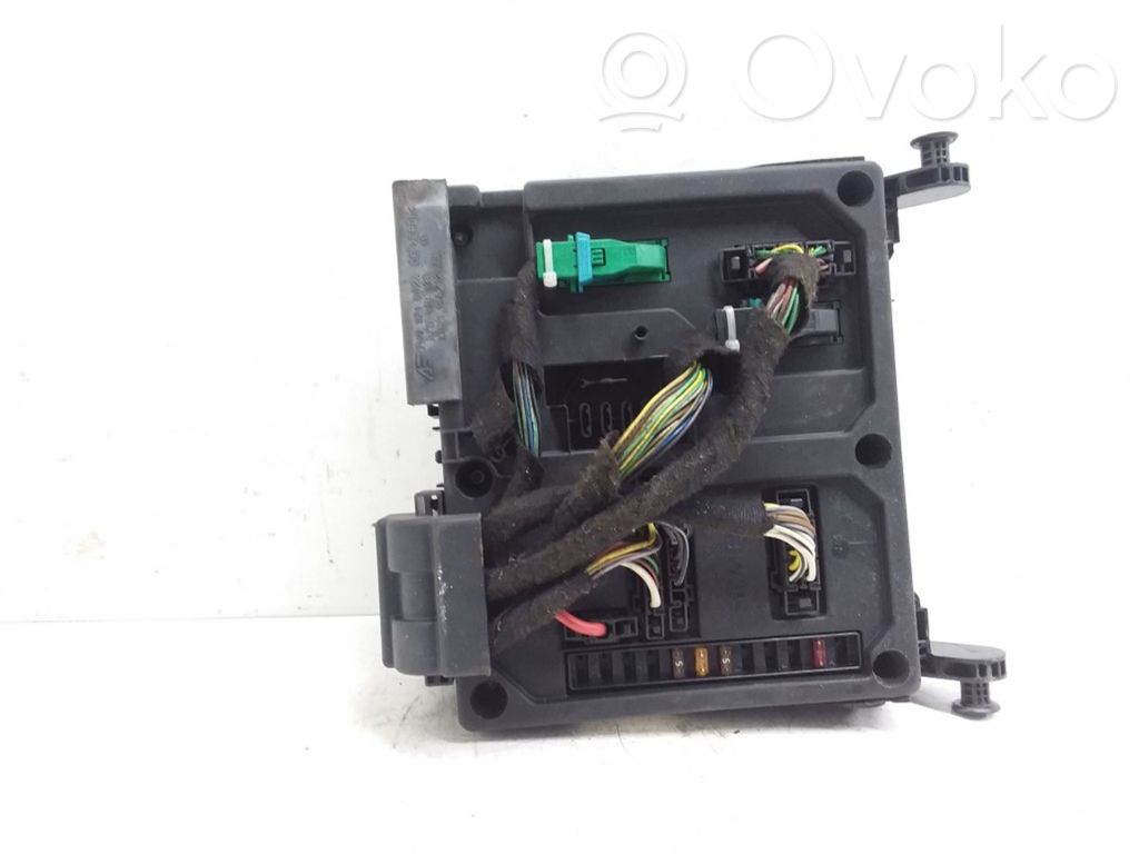 Seat Alhambra (Mk1) Fuse module 