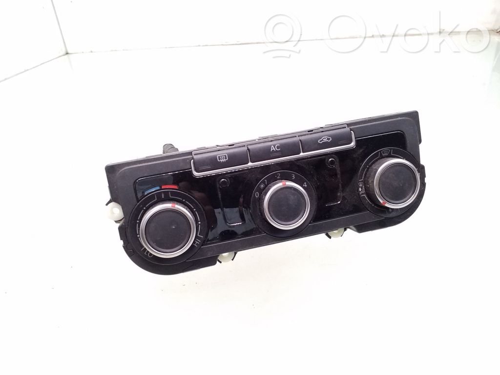 Volkswagen Golf VI Climate control unit 