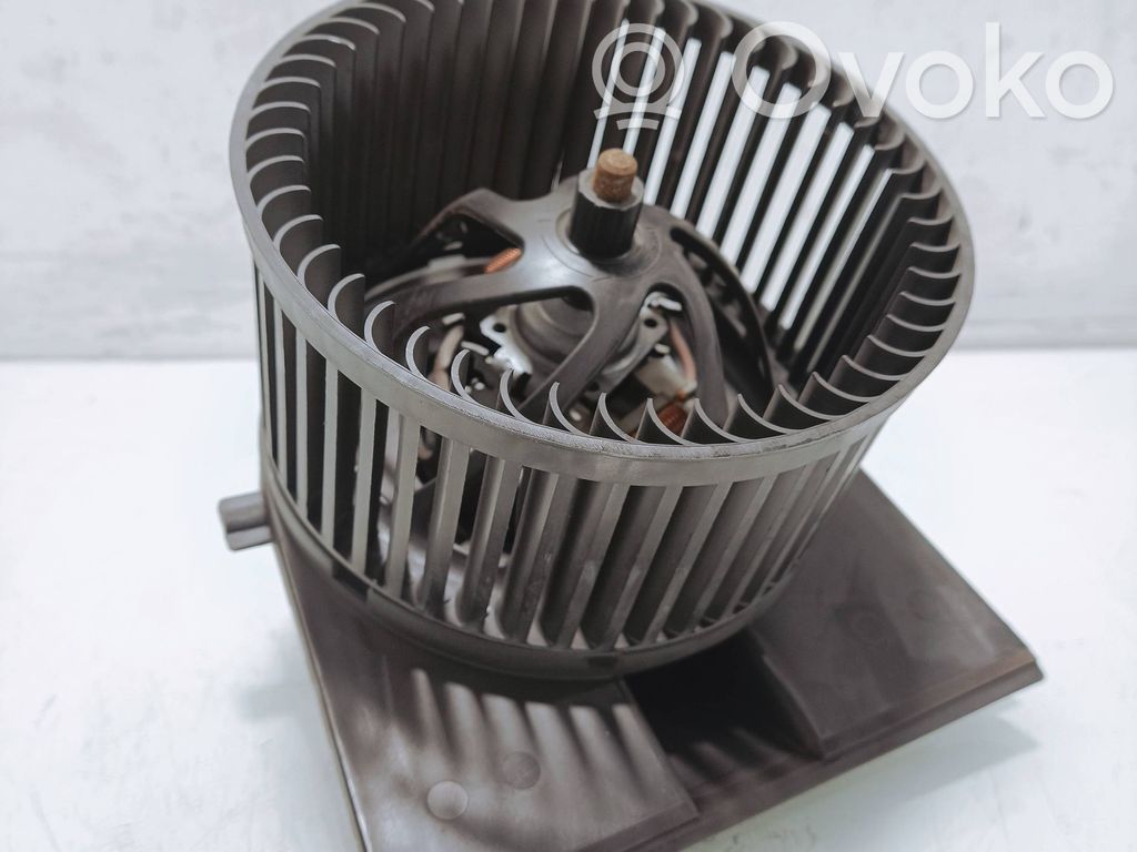 Volkswagen Golf IV Mazā radiatora ventilators 